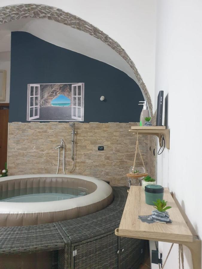 La Grotta Apartment ซาแลร์โน ภายนอก รูปภาพ